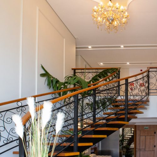 Escada Hall